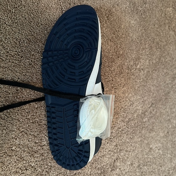 Nike Men’s shoe - Picture 4 of 4